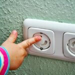 Kindersicherungen für Steckdosen